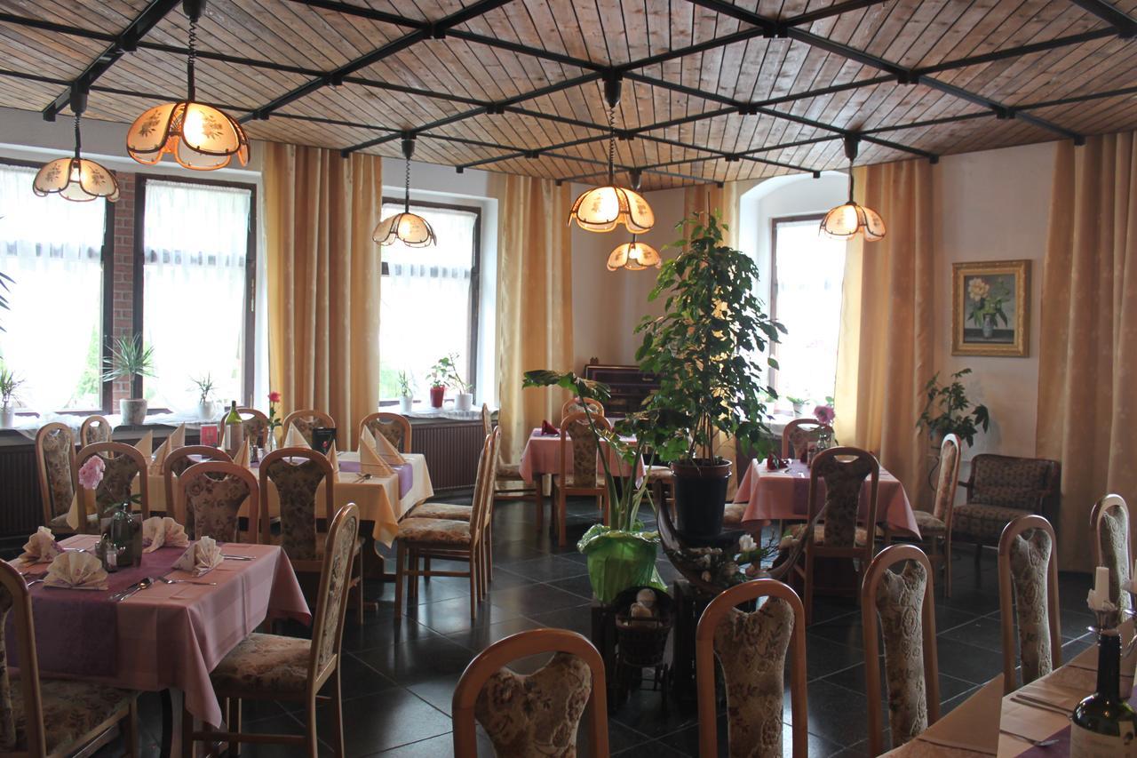 Pension Und Restaurant Die Burg Ehrenfriedersdorf Zewnętrze zdjęcie