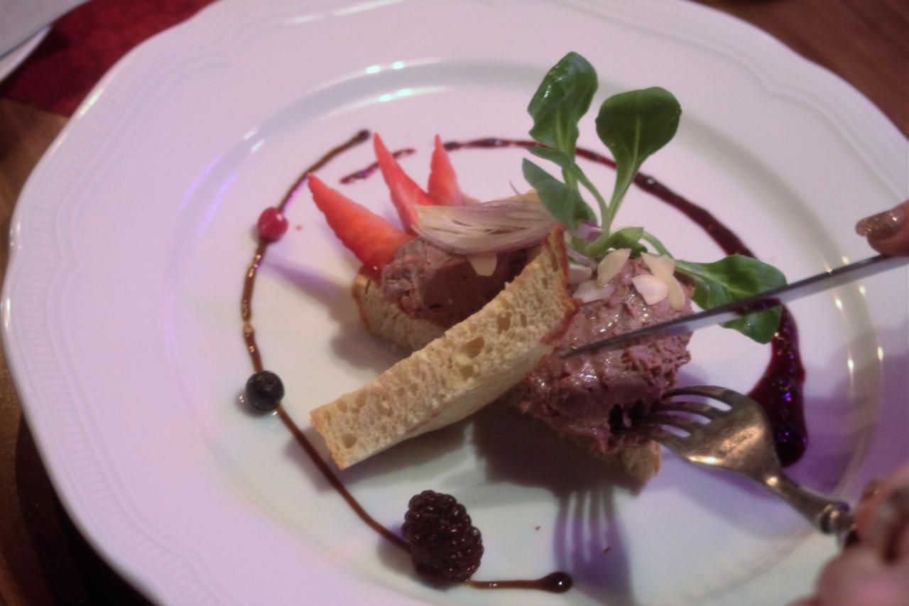 Pension Und Restaurant Die Burg Ehrenfriedersdorf Zewnętrze zdjęcie
