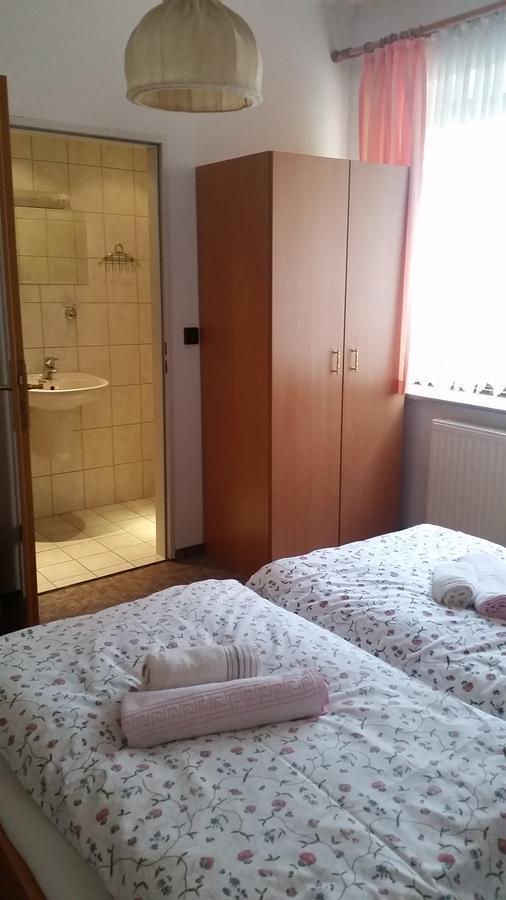 Pension Und Restaurant Die Burg Ehrenfriedersdorf Zewnętrze zdjęcie
