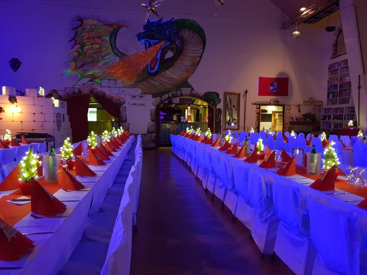 Pension Und Restaurant Die Burg Ehrenfriedersdorf Zewnętrze zdjęcie